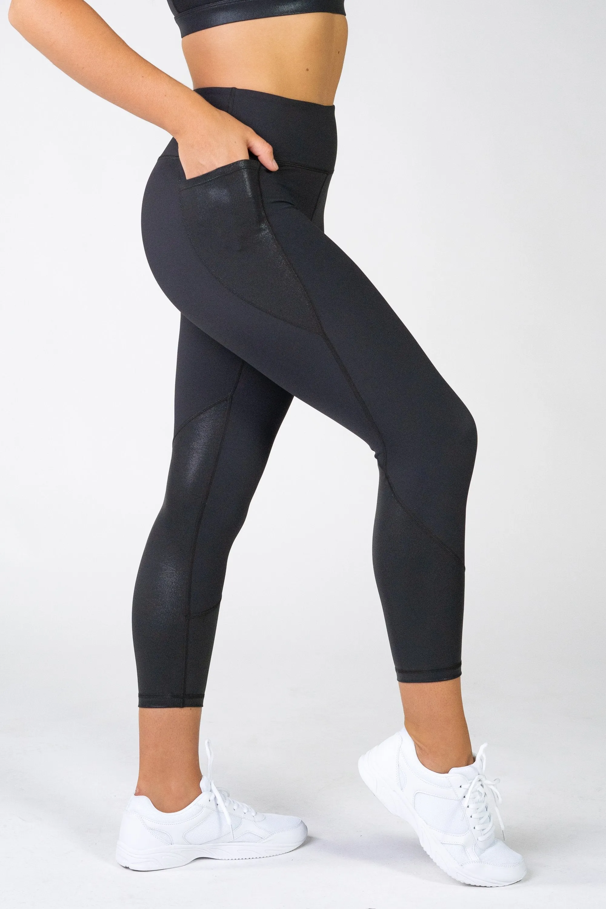 Radiance Gloss Black Pocket 7/8 Leggings